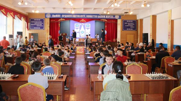 Первый международный шахматный турнир Белая ладья в Оше - Sputnik Кыргызстан