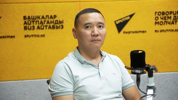 Хирург, эндоскопист Талгатбек Абдыкадыров - Sputnik Кыргызстан
