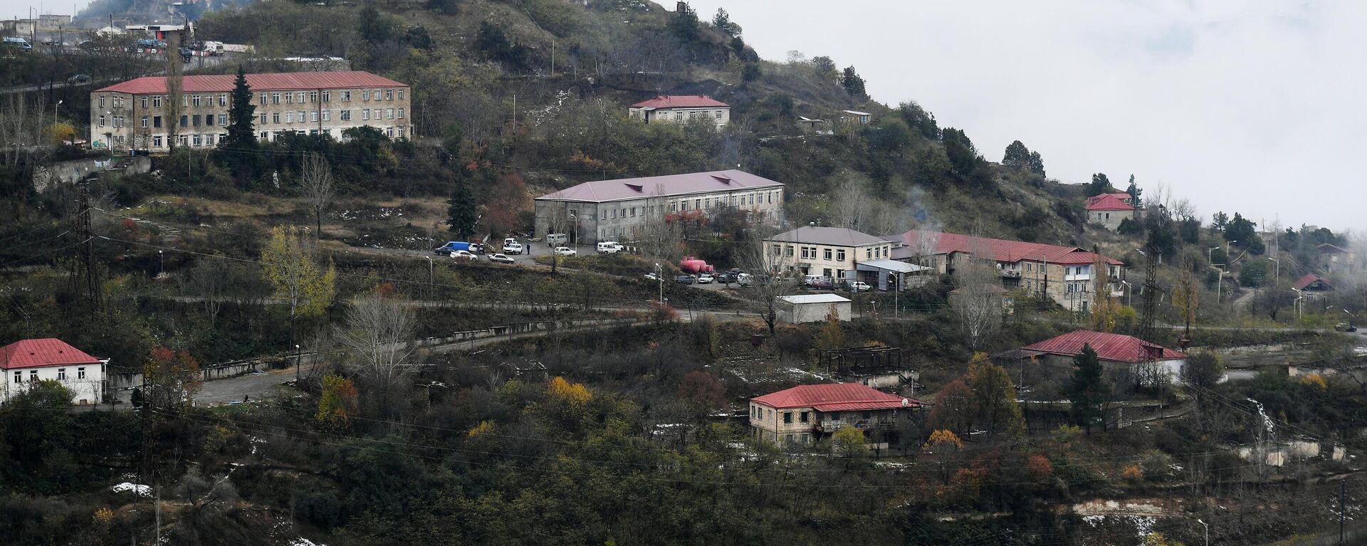 Вид на дома и автомобильную дорогу в городе Лачин (Бердзор) в Нагорном Карабахе. Архивное фото - Sputnik Кыргызстан, 1920, 28.09.2023