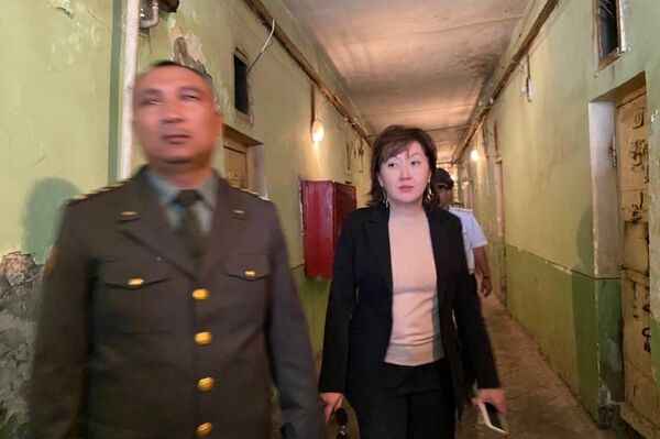 После посещения СИЗО Джаманбаева просит кабмин ускорить решение вопроса его переноса за пределы города - Sputnik Кыргызстан