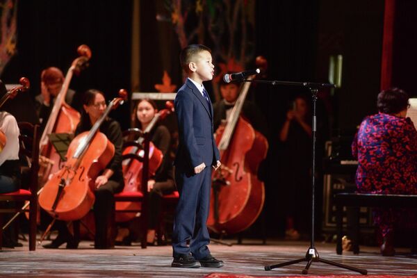 Девятилетний Арсен Мухтарбеков получил приз зрительских симпатий. - Sputnik Кыргызстан