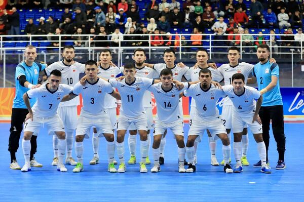 Сборная Кыргызстана по футзалу одержала важную победу над командой Ливана в рамках отбора на Кубок Азии — 2024 - Sputnik Кыргызстан