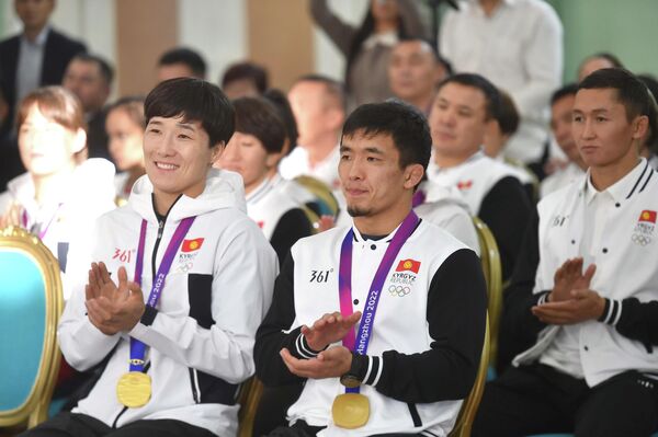 Кыргызстанские спортсмены, ставшие победителями и призерами Азиатских игр - Sputnik Кыргызстан