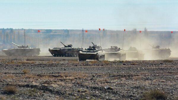 ЖККУнун Кыргызстандагы машыгуусу. Архивдик сүрөт - Sputnik Кыргызстан