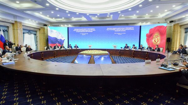 Двусторонние переговоры президента Садыра Жапарова и президента Владимира Путина в рамках его официального визита в Бишкек - Sputnik Кыргызстан