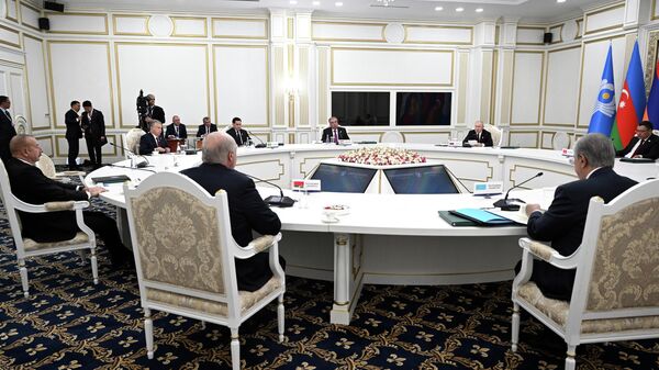 Официальный визит президента РФ В. Путина в Кыргызстан. День второй - Sputnik Кыргызстан