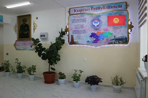 Мектептин курулушу республикалык бюджеттен каржыланып, жалпы наркы 57 миллион сомду түзгөнү айтылды - Sputnik Кыргызстан