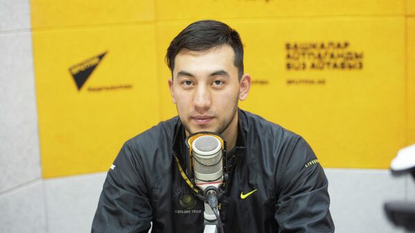 Тренер сборной страны по параплаванию Ислам Турдиев - Sputnik Кыргызстан