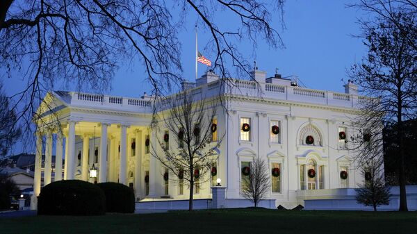 Белый дом США в Вашингтоне  - Sputnik Кыргызстан