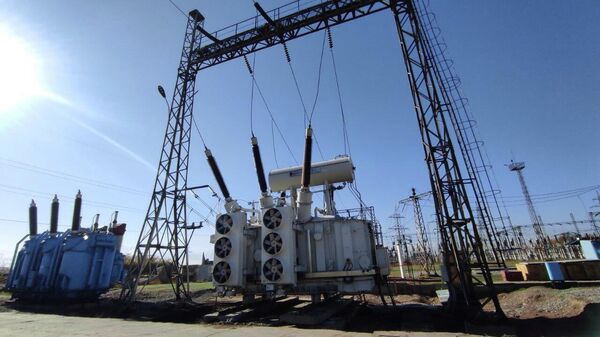 Установка российского оборудования на крупной подстанции в Бишкеке  - Sputnik Кыргызстан