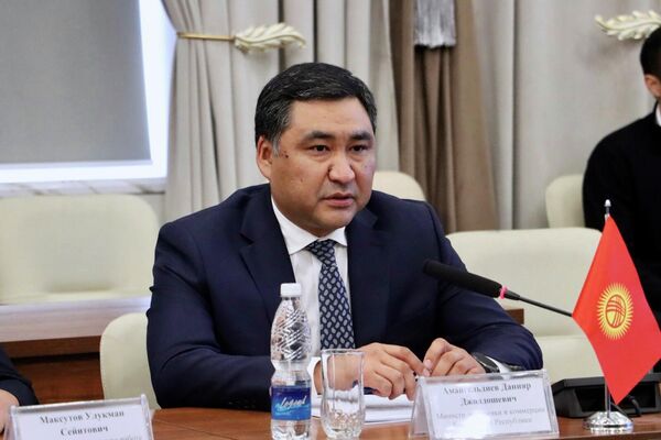 Соглашение было подписано с участием министра экономики и коммерции Данияра Амангельдиева - Sputnik Кыргызстан