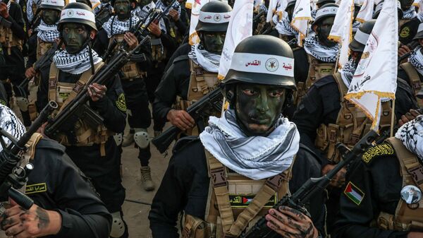Парад палестинских боевиков Исламского джихада в городе Газа - Sputnik Кыргызстан