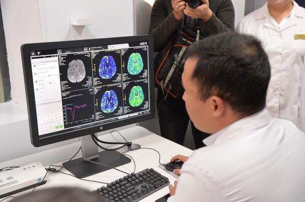 Он позволит проводить диагностические исследования пациентов всех возрастов, в том числе выявлять разнообразные последствия перенесенного COVID-19. - Sputnik Кыргызстан