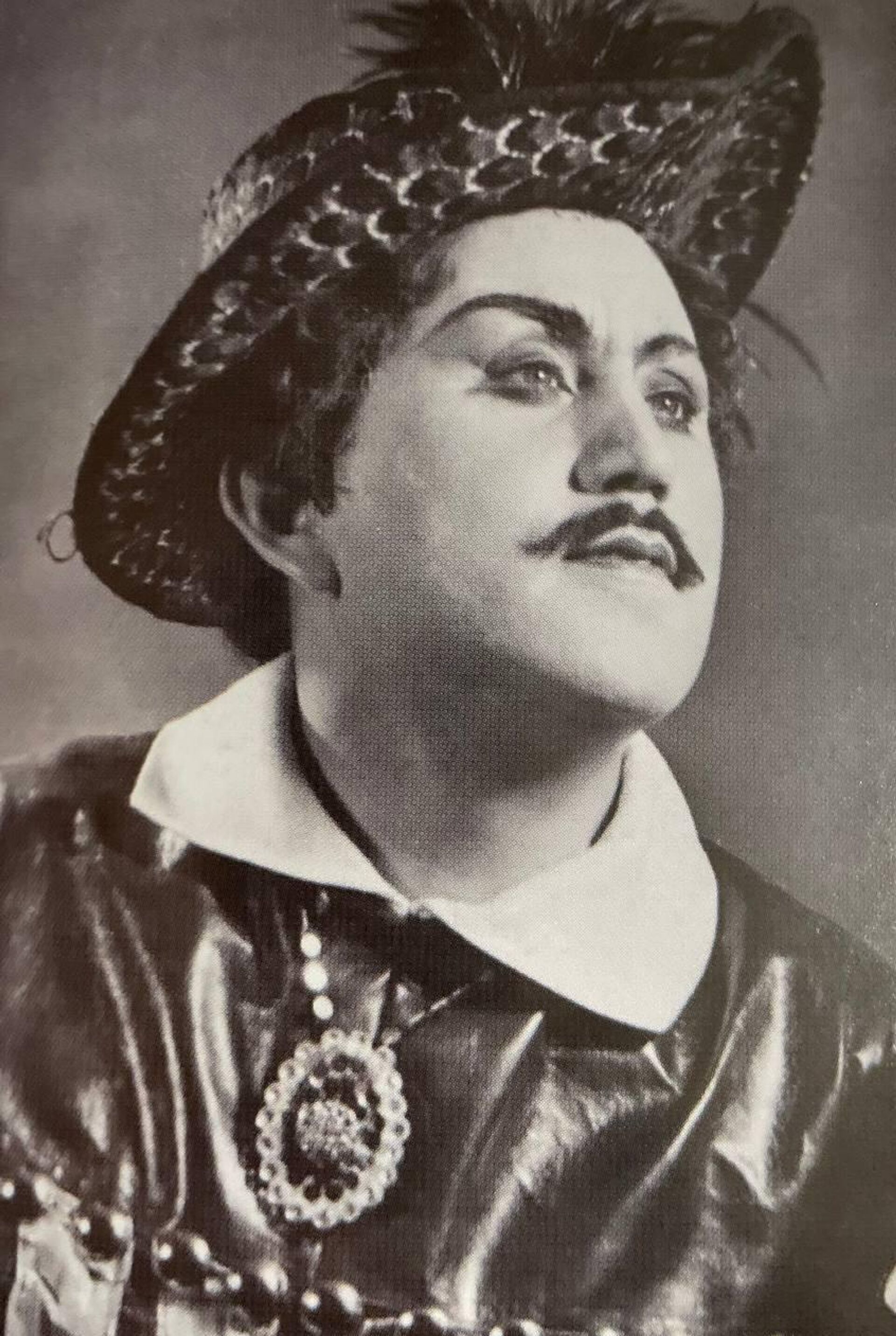 Оперный певец и народный артист КР Марлен Темирбеков - Sputnik Кыргызстан, 1920, 10.11.2023