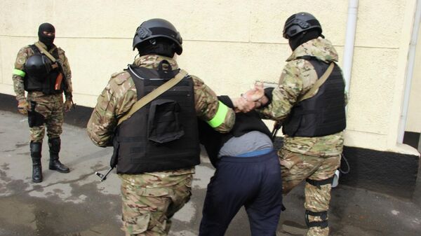 Задержание подозреваемых в терроризме, экстремизме и вооруженных ограблениях в Оше - Sputnik Кыргызстан