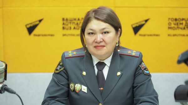 Начальник Инспекции по делам несовершеннолетних Нуржан Адылова - Sputnik Кыргызстан
