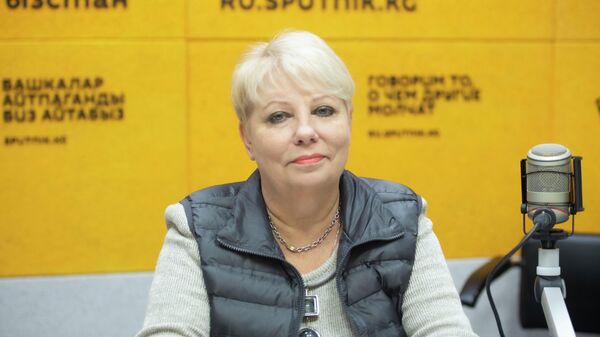 Автор спектакля  Превратности женщины Лариса Хоперская  - Sputnik Кыргызстан