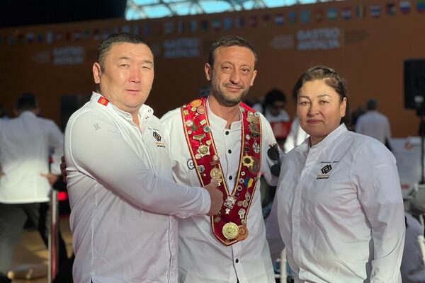 Сотрудники службы общественного питания &quot;Кумтор голд компани&quot; завоевали 10 медалей на международном гастрономическом фестивале Gastro Antalya - Sputnik Кыргызстан