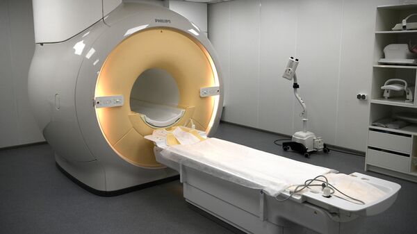 Аппарат для проведения магнитно-резонансной томографии (МРТ) в больнице. Архивное фото - Sputnik Кыргызстан
