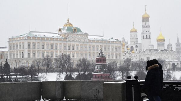Московский Кремль. В центре: Большой Кремлевский дворец. Архивное фото - Sputnik Кыргызстан