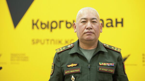 Коргоо министрлигинин Генералдык штабынын пландоо бөлүмүнүн башчысы, полковник Эмилбек Болушов - Sputnik Кыргызстан