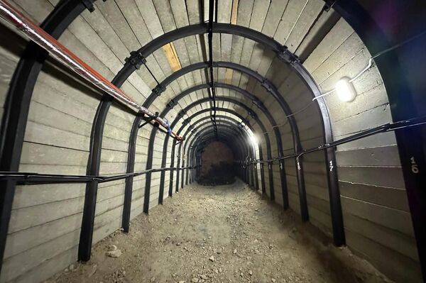 На сегодня проложен 741 метр тоннеля - Sputnik Кыргызстан