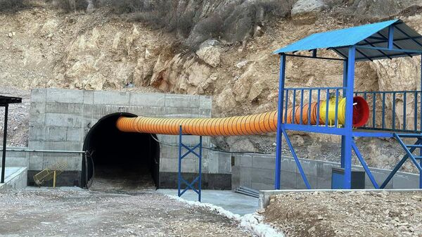 
Строительство магистрального ирригационного канала в Баткенской области
 - Sputnik Кыргызстан