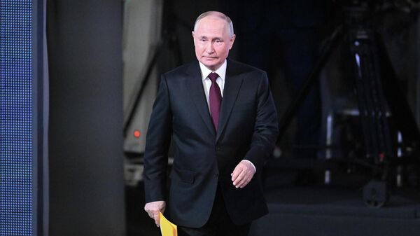 Прямая линия и большая пресс-конференция президента РФ В. Путина - Sputnik Кыргызстан