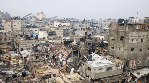 Разрушения после израильской бомбардировки Рафаха на юге сектора Газа  - Sputnik Кыргызстан