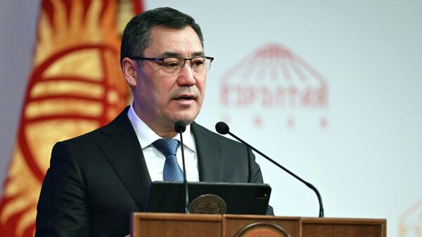 Президент Кыргызстана Садыр Жапаров во время выступления с обращением на втором Народном Курултае страны - Sputnik Кыргызстан