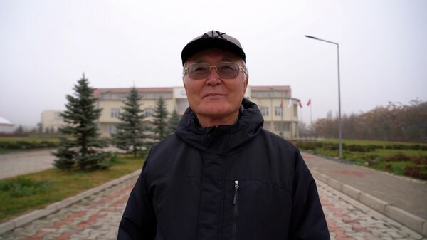 Кино тартып жүргөнүм түшүмө кирет. Кинооператор Мусаевдин видеомаеги - Sputnik Кыргызстан