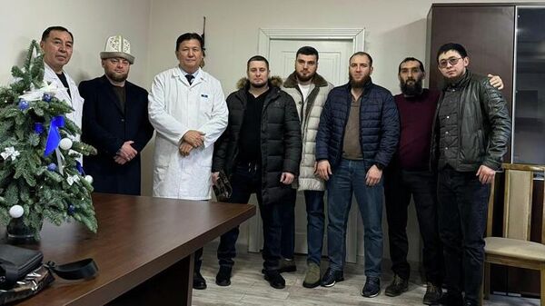Бишкекте балдарга кайрымдуулук операциясы жасалды - Sputnik Кыргызстан