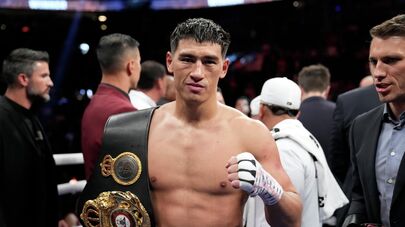 Бой за титул чемпиона мира WBA в полутяжелом весе