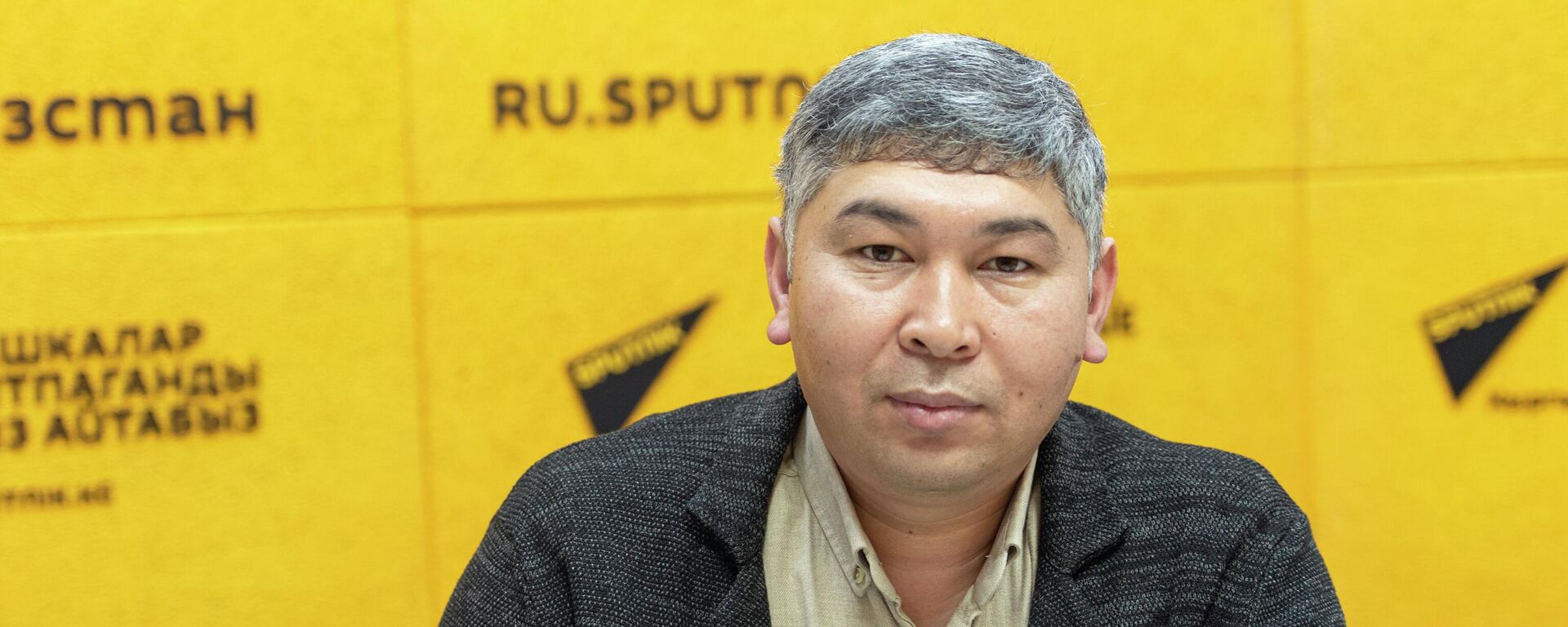 Травматолог-ортопед Улан Бийгельдиев - Sputnik Кыргызстан, 1920, 16.01.2024