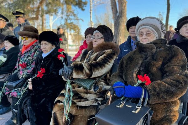 Кыргызстандагы Ленинград блокадачылар коомунун башчысы Марат Кутанов бүгүн республикада 10го чукул блокадачы жашап жатканын айтты - Sputnik Кыргызстан