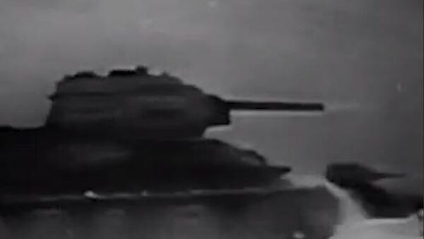 81 жыл мурда ушул күнү Ленинград курчоосу үзүлгөн. Видео - Sputnik Кыргызстан