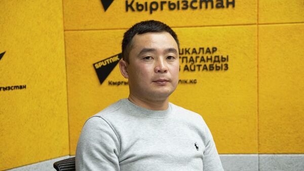 Бокс боюнча Кыргызстандын көп жолку чемпиону, эл аралык мелдештердин жеңүүчүсү, машыктыруучу Медер Мамакеев - Sputnik Кыргызстан
