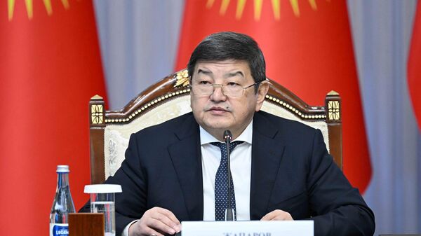 Глава кабмина Акылбек Жапаров выступил с докладом на совещании по итогам деятельности в 2023 году - Sputnik Кыргызстан