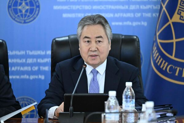 Особое внимание поручено уделить привлечению инвестиций и инновационных технологий в стратегические инфраструктурные проекты - Sputnik Кыргызстан