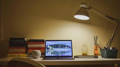 Работа за ноутбуком