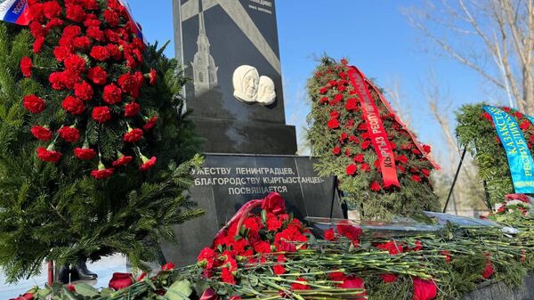 Митинг-реквием, посвященный 80-годовщине полного освобождения Ленинграда от фашистской блокады в Бишкеке - Sputnik Кыргызстан