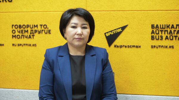 Билим берүү жана илим министрлигинин мектепке чейинки билим берүү башкармалыгынын башчысы Нурзида Касымова  - Sputnik Кыргызстан