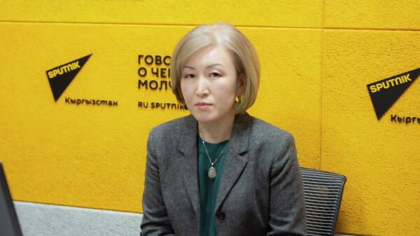 Социалдык фонддун төрагасынын орун басары Гүлнура Жуматаева - Sputnik Кыргызстан