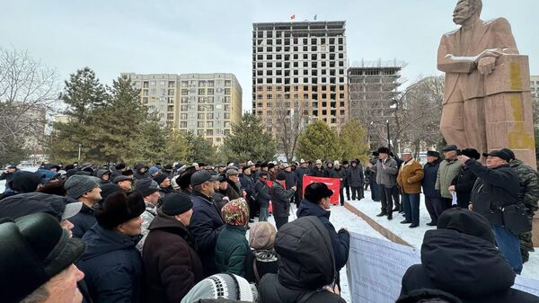Ветераны-силовики вышли на митинг в Бишкеке - Sputnik Кыргызстан