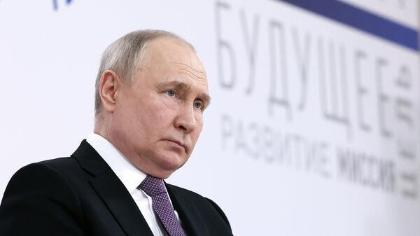 Президент РФ В. Путин принял участие в форуме Всё для Победы! в Туле - Sputnik Кыргызстан