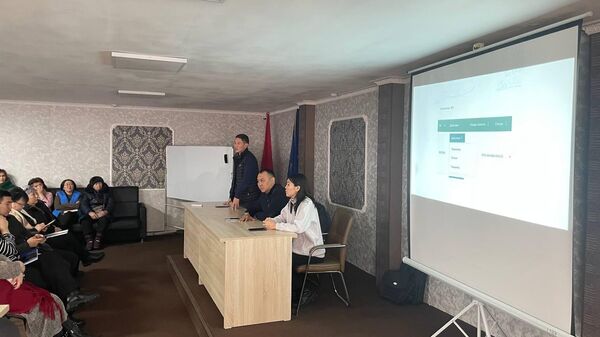 Бишкектеги базар администрациялары салык кызматын онлайн пайдаланууну үйрөнүүдө - Sputnik Кыргызстан