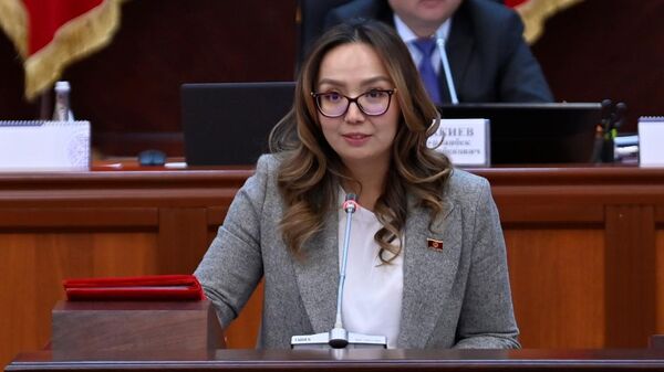 Жогорку Кеңештин депутаты Айсулуу Мамашова  - Sputnik Кыргызстан