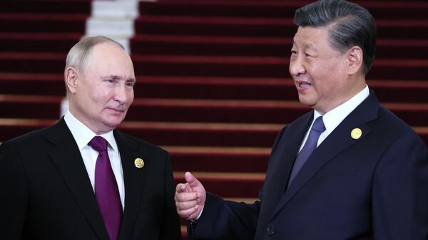 Президент России Владимир Путин и председатель КНР Си Цзиньпин. Архивное фото  - Sputnik Кыргызстан