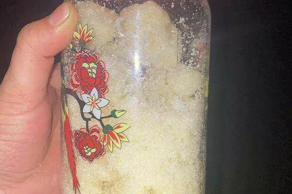 Стоимость такой партии вещества составляет порядка 6,5 миллиона сомов - Sputnik Кыргызстан