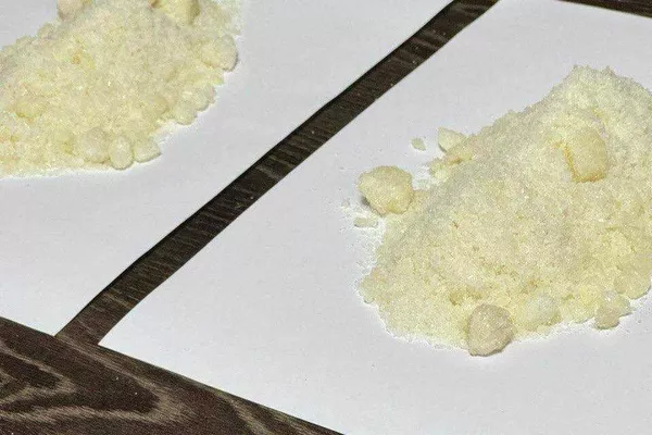 После задержания наркокурьера сотрудники ГКНБ провели обыски в ночных клубах &quot;Хилс&quot;, &quot;Молекула&quot;, &quot;Кипишь&quot; и &quot;Хайв бар&quot; - Sputnik Кыргызстан